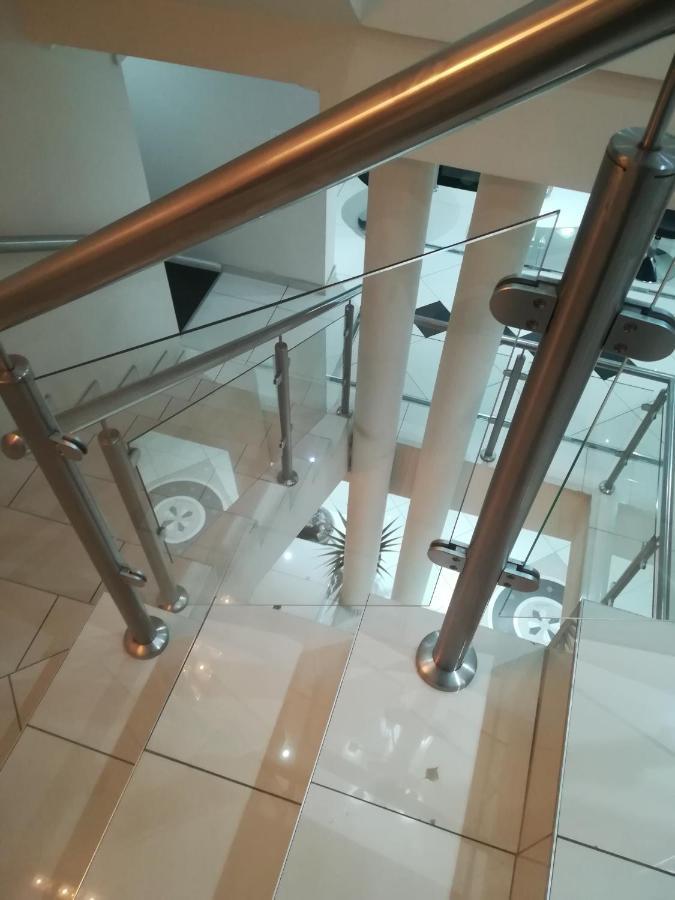 Garden Top Hotel Johannesburg Bagian luar foto