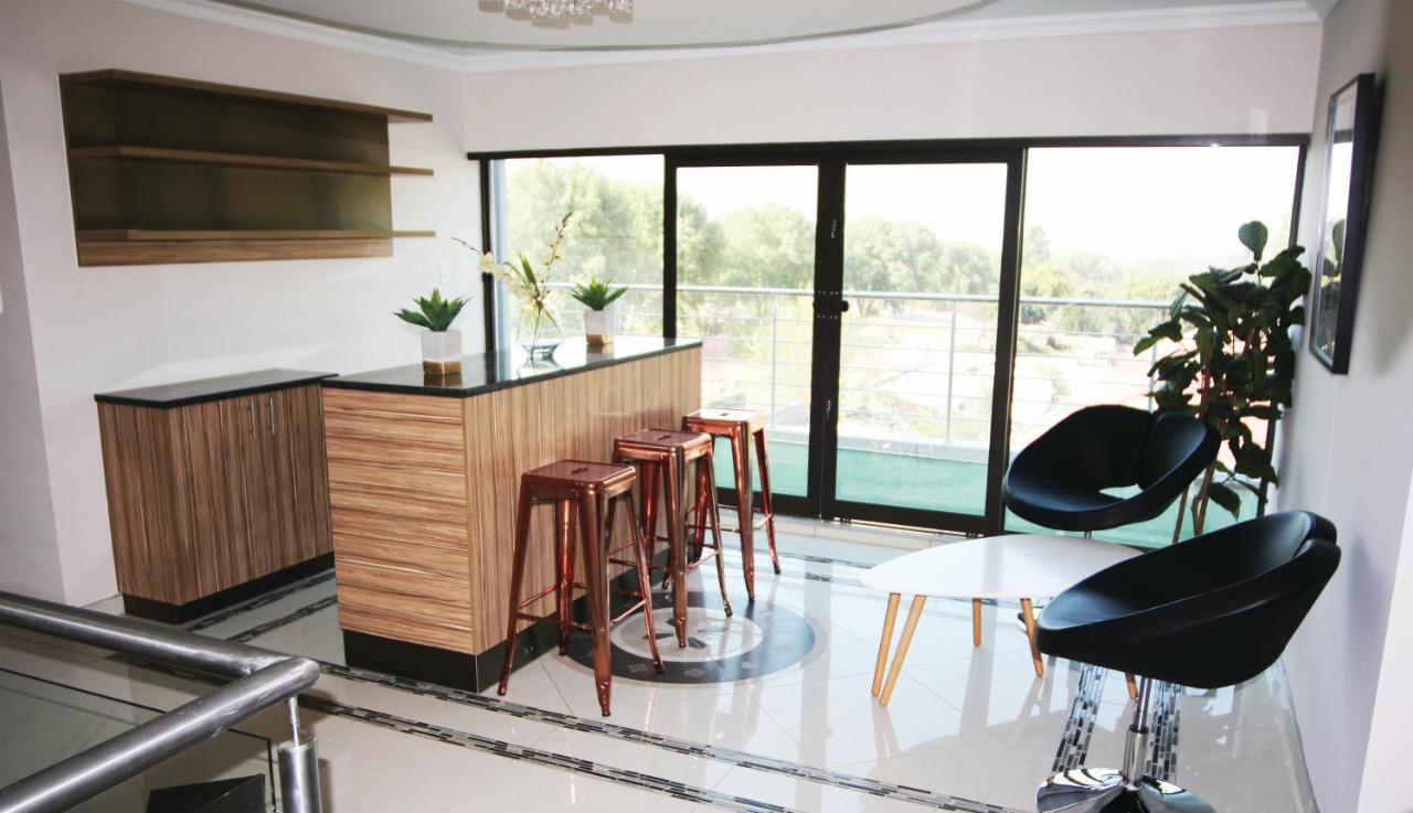 Garden Top Hotel Johannesburg Bagian luar foto